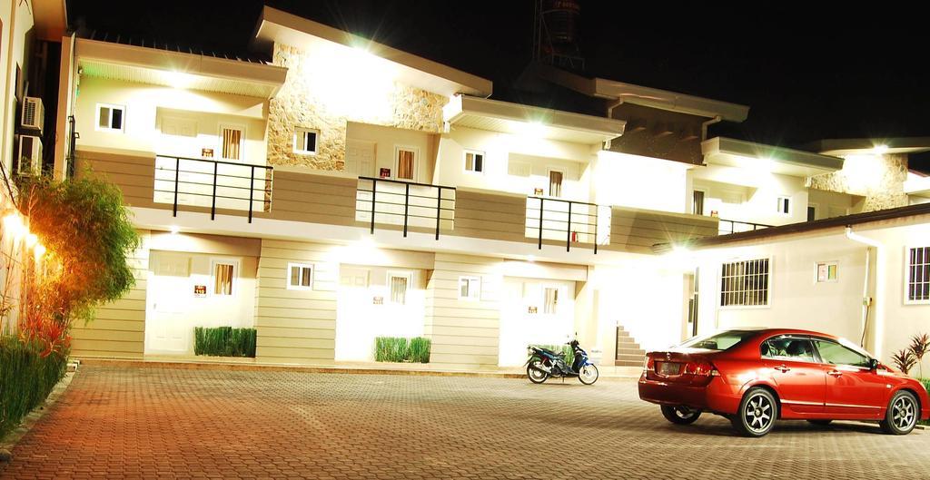 Rumi Apartelle Hotel Angeles Buitenkant foto