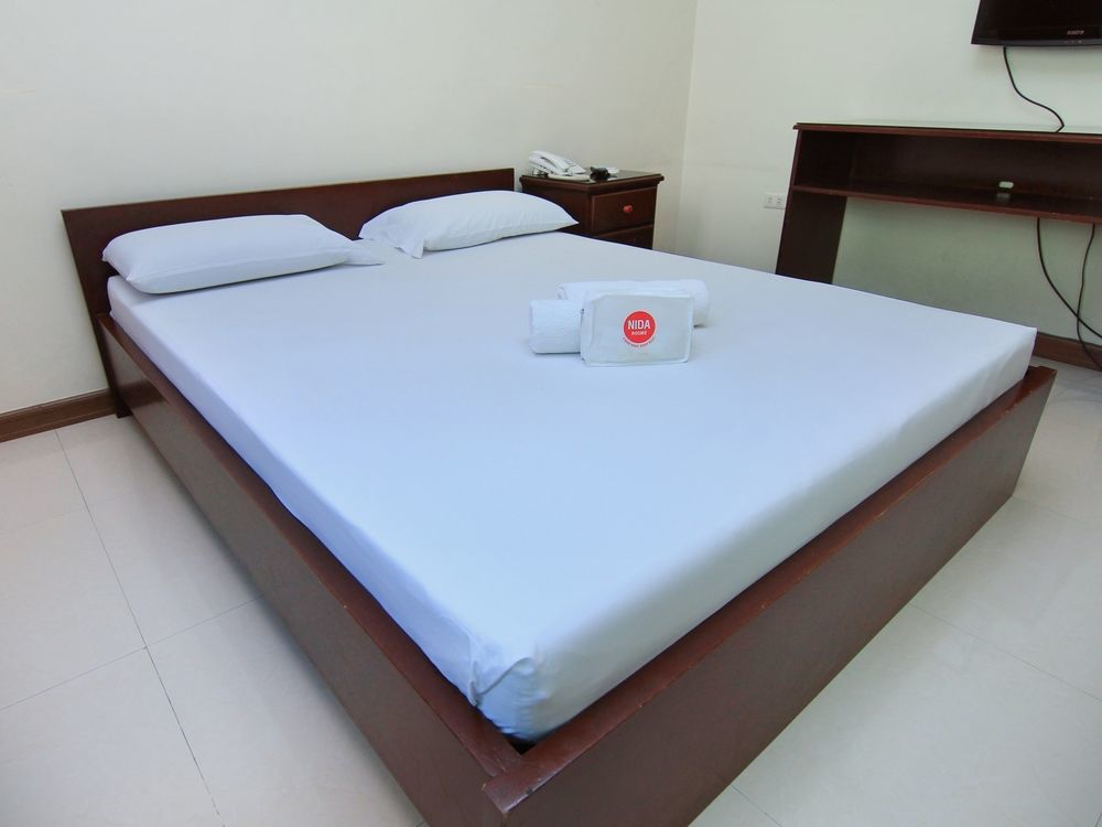 Rumi Apartelle Hotel Angeles Buitenkant foto